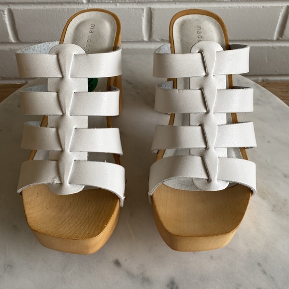 NEW MADDEN GIRL White Straps Platform Slip-On Sandals Clogs Size 7.5 - Picture 3 of 17